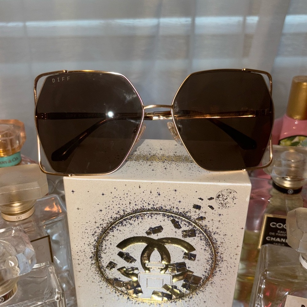 Sunflower ๐ป sunglasses ๐ถ๏ธ - Picture 5 of 11